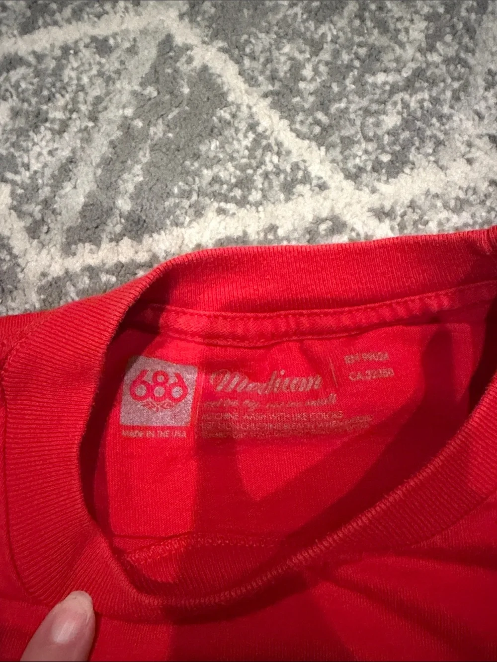 686 bright red
